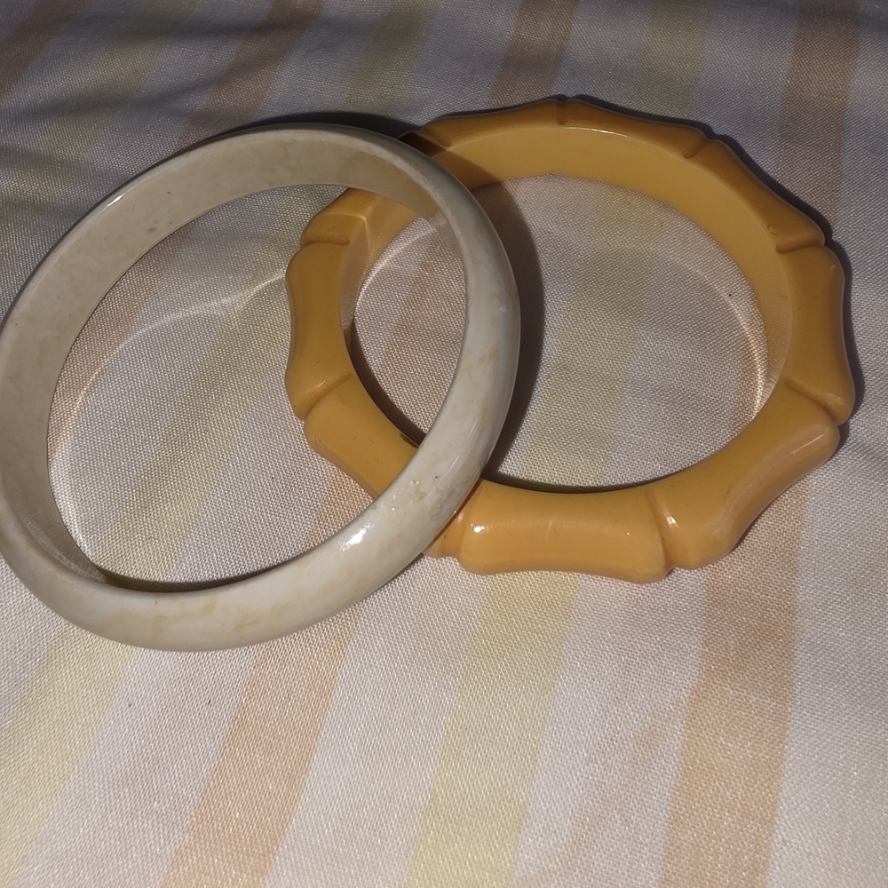 Elegant Cream and Tan Bracelet Set